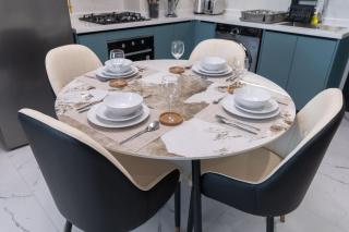 StayShort - Al Barsha Apartment Sleeps 2 with Swimming Pool - 2