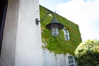 Large Country Home, Lake, Bar, Fire Hut, Sleeps 16 plus - 2