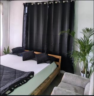 Pynk Rest Inn - 4