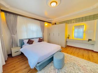 Devi Aura Villa - 1