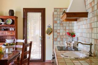 Country House With Pool Among Noto Citrus Groves - 8