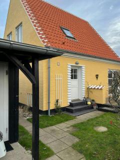 Bright Skagen House With Charming Courtyard - 5