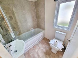 Happy Ever After Lodge - Morpeth - 6