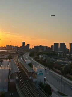 Copeland Court Apartments - London - 9