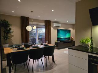 Modern Luxury Villa- Free parking - 0