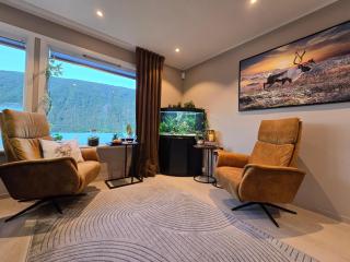 Modern Luxury Villa- Free parking - 5