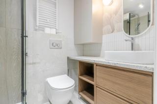 Katowice Luxury Two-Level Apartment by BookingHost - Katowice - 4