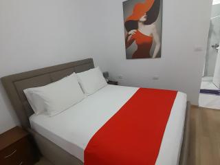 Luxury Dennis Home - Saranda - 4