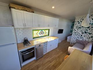 Te Ahi Kaa Retreat tiny home - 2