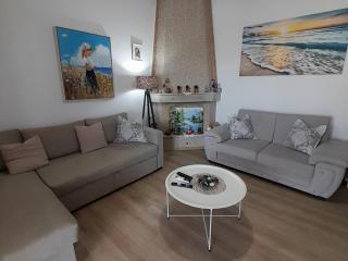 Luxury Dennis Home - Saranda - 3