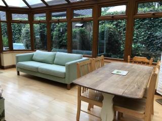 Lymington Courtyard: 4-Bed Modern Cottage Charm - Lymington - 0