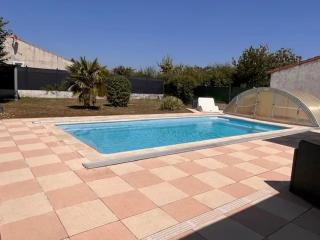 Villa accueillante à Saint-Froult avec piscine privéeB - 8