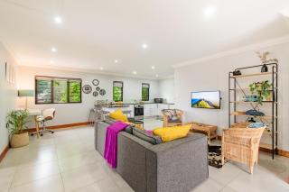 Robyns Nest Self Catering Flat No3 - Kloof - 0