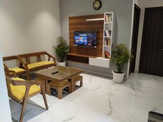 Back Stayz Delhi - 0