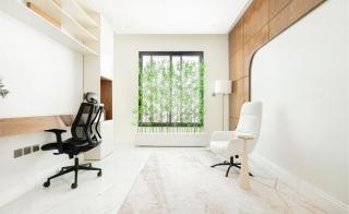 Luxurious 2-bedroom flat with relaxation space - 4
