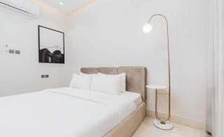 Elegant Work Study Space Near Dining Shops - Riyad - 2