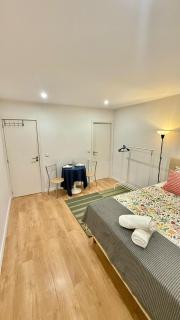airport room - 5