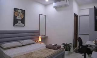 FabHotel Yendluri's Abode - Lingampalli - 1