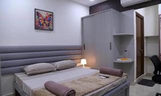 FabHotel Yendluri's Abode - Lingampalli - 8
