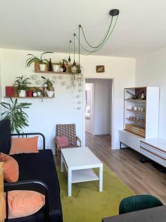Quiet apartment in Rožnov p R Homestay - Rožnov pod Radhoštěm - 2