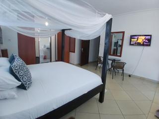 Ary Homestay Nyali- A Walk to Nyali Beach - Nyali - 5