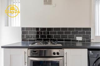 Surrey Suite - 5