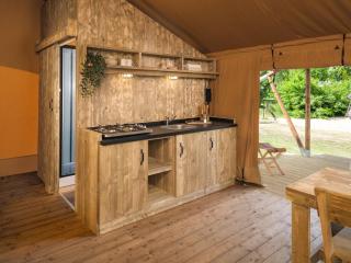 Safaritent met privé sanitair en extra groot terras 8 personen - 3