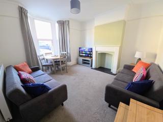 Carlton House 3 Bedroom House by Cliftonvalley Apartments - 9
