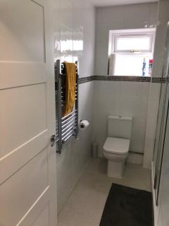 2 bedroom bungalow, 15 minutes to Alton Towers, dog friendly - 2