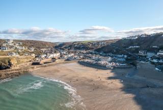 The Gatehouse Apartment - 6