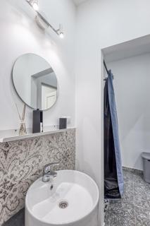B121 Apartment - 2