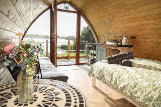 Swan Lake Glamping - Cavan - 0