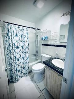 · 01 Wonderful Port Apartment #5 - 2 Bedroom - 7