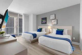 Insane Ocean View Balcony - Beachfront Condo - Pool - 7