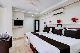 Super Hotel O SGR Palace - 5