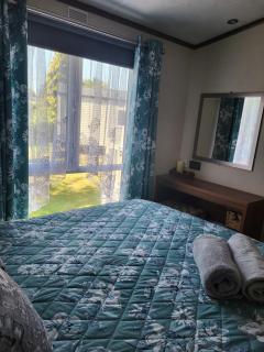 Seton Sands 2 Bedroom En-Suite Caravan with Bath - Port Seton - 6