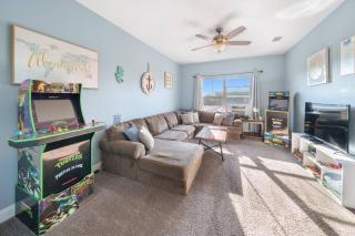 *NEW* Arcade Games & Steps to Beach! | 1800+ Sq Ft - 9