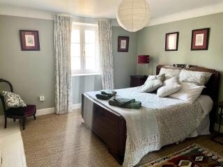 Owl Farmhouse, Quiet Country Retreat - 4