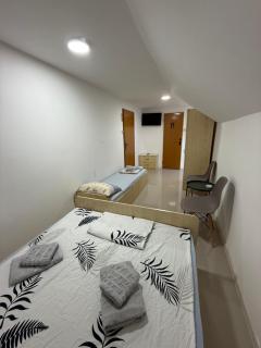 Privatan smeštaj Plava kuća - 1