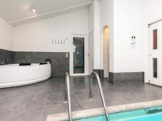 Luxury Retreat with Pool - By Traum Ferienwohnungen - 6