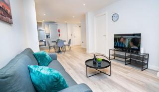 Light & Modern Central Birmingham 2 Bed Apartment - Birmingham - 3