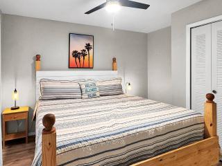 Kid's Playground & Pool! | Spring Getaway! - 7