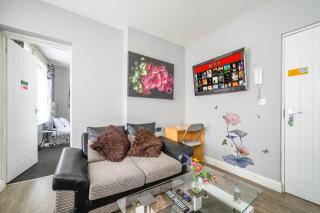 * Well equipped apartment for a relaxing cosy and luxurious fun stay + Free Parking + Free Fast WiFi * - Beeston Hill - 8