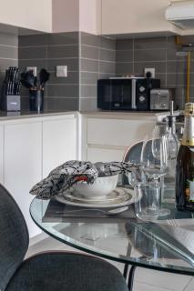 Frank Porter - Hayat Boulevard 2B - 1