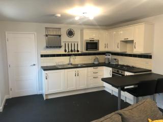 2 bedroom bungalow, 15 minutes to Alton Towers, dog friendly - Wetleyrocks - 3