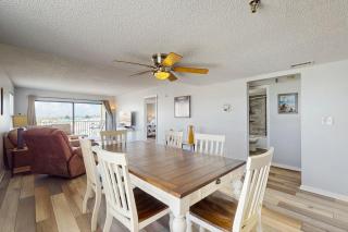 Beach Place 1-404 - 1