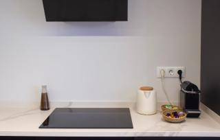 Premium 2-Bedroom Apartment in Tenerife City Center - Quiet & Stylish by Casa Paul Orone - 1