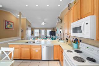 Great Place to Beach by Coastline Vacation Rentals - 6