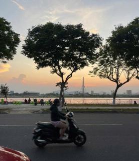 Reverside - Sunset Chilling - 2A - 1