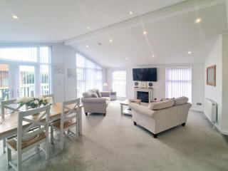 Beech 28 Hot Tub - Garton - 4